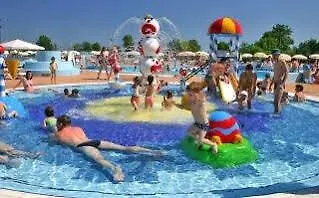 Mobile Homes Kompleks wypoczynkowy 4*